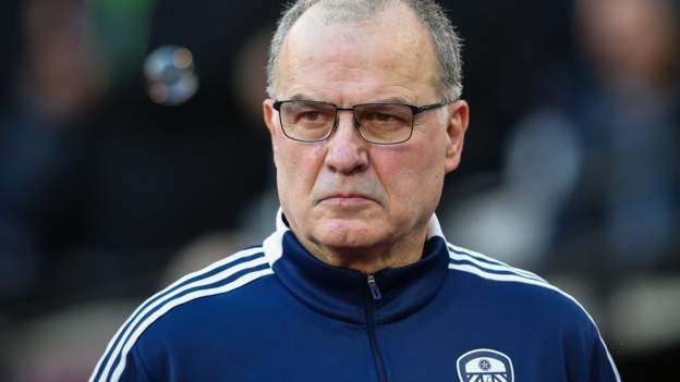 Marcelo Bielsa: Exdirectivo del Leeds nombrado entrenador de Uruguay