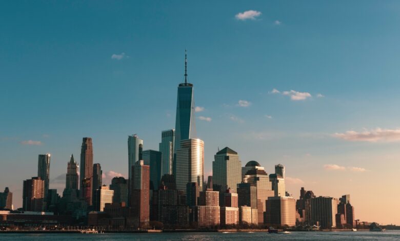 Nueva York se está hundiendo por peso de rascacielos, revela investigación