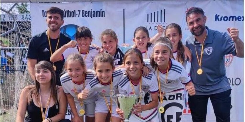 Nueva polémica en la entrega de premios: "La de las niñas fue en un rincón"