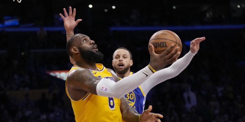 Nuevo récord de LeBron James: nadie ha ganado más eliminatorias de playoffs