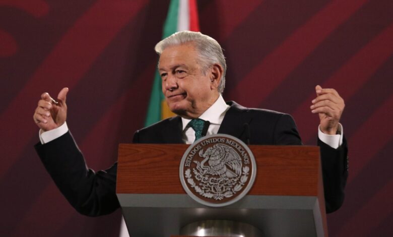 Orgullo que me declaren no grato en Perú: AMLO