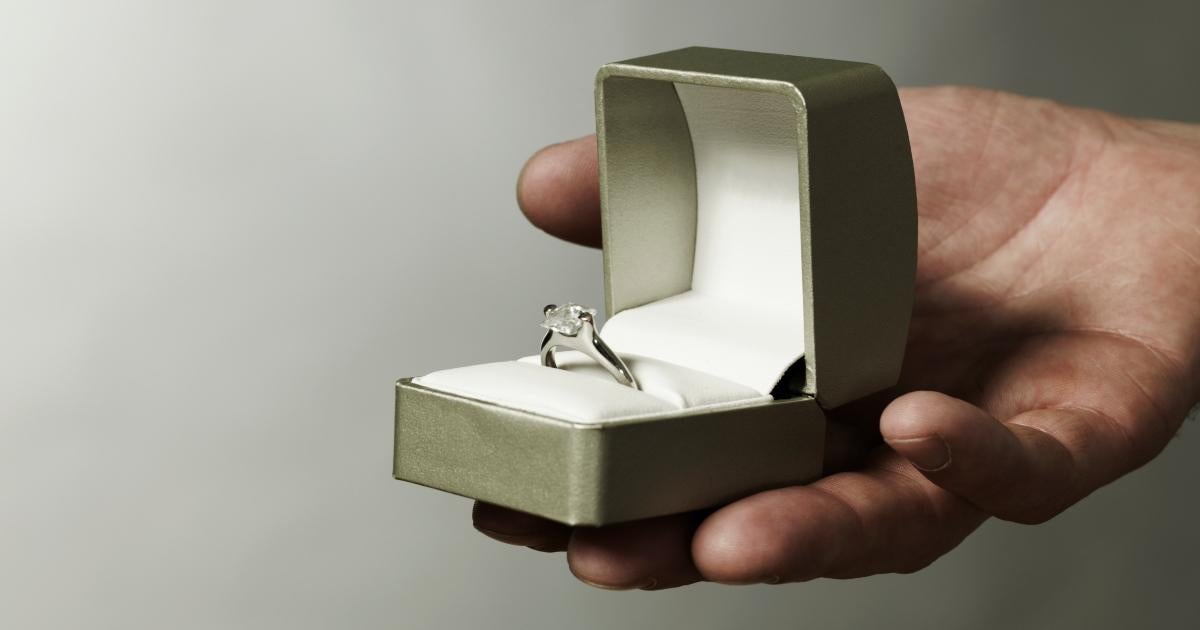 Pareja de luchadores profesionales revela compromiso