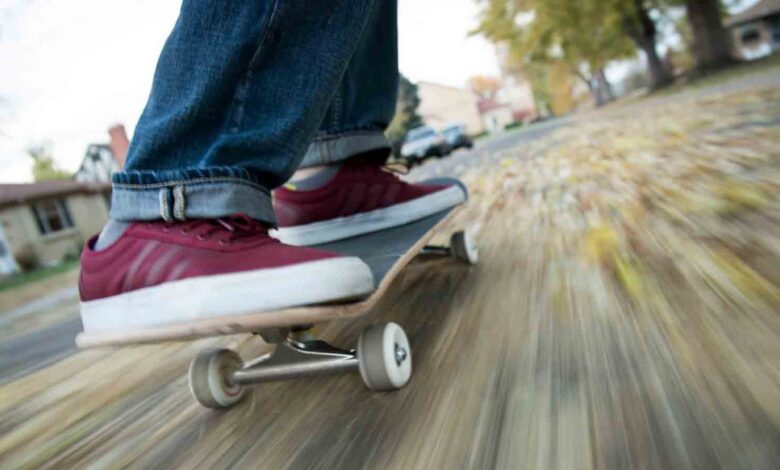 Patinador completa viaje récord por EEUU