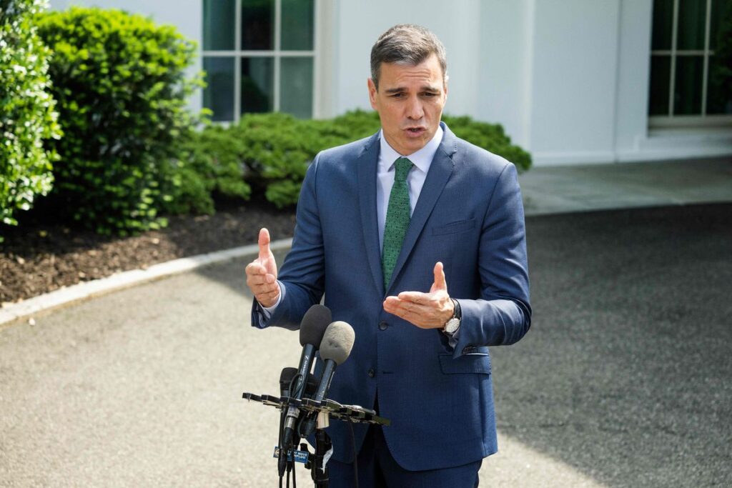 Pedro Sánchez, sobre las listas de EH Bildu con exterroristas de ETA: “Hay cosas que pueden ser legales, pero no son decentes”