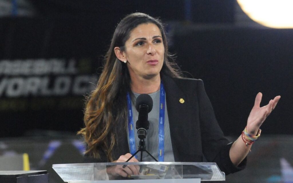 'Que vendan calzones': Ana Guevara se va contra campeonas de natación artística