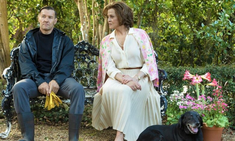 joel-edgerton-sigourney-weaver-master-gardener