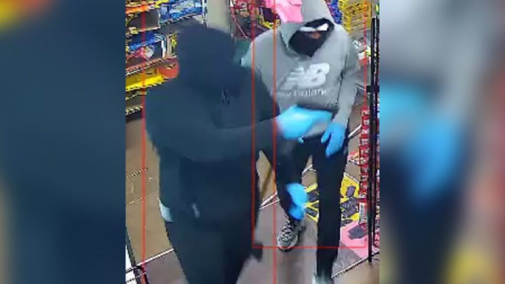 Robo armado con hacha y pistola en Philadelphia por cigarrillos