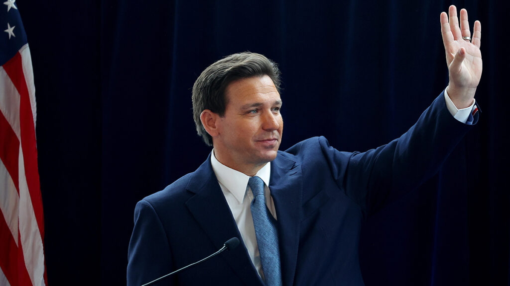 Ron DeSantis es precandidato presidencial para 2024