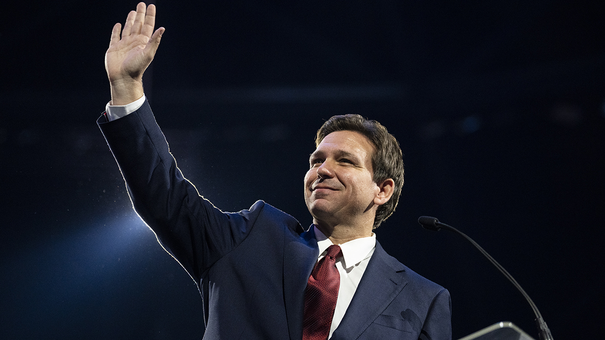 Ron DeSantis inicia su campaña presidencial en Iowa