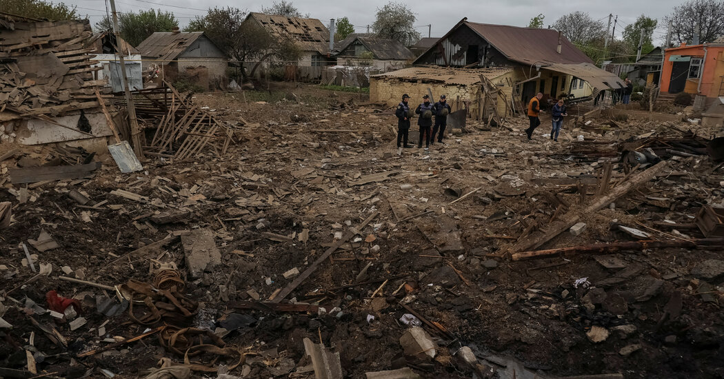 Rusia y Ucrania intensifican los ataques en medio de señales de que la contraofensiva está cerca