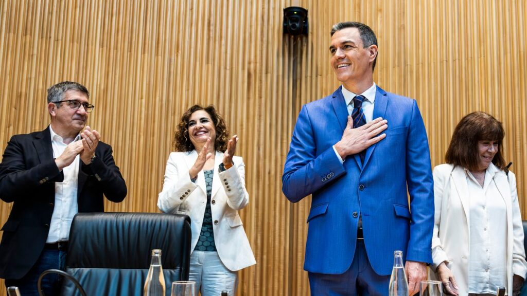 Sánchez equipara a la derecha española con el trumpismo: “Cuando hablan de derogar el sanchismo, lo que el PP y Vox buscan es destruir”