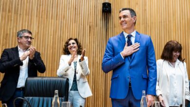 Sánchez equipara a la derecha española con el trumpismo: “Cuando hablan de derogar el sanchismo, lo que el PP y Vox buscan es destruir”