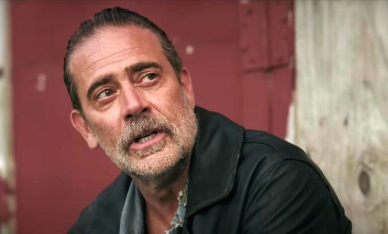 Negan looking up while speaking to Maggie in The Walking Dead Dead City trailer