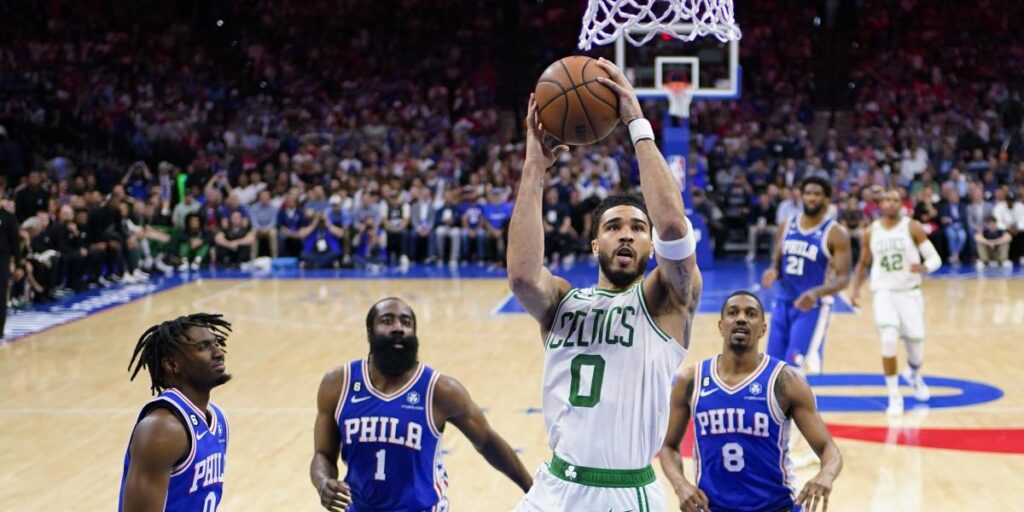 Tatum arregla su esperpento para forzar el séptimo partido y arruinar a 'Philly' su día