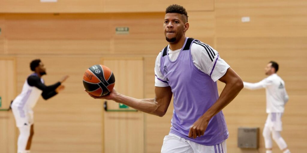 Tavares: "Voy a jugar muchos minutos y tengo que estar preparado"