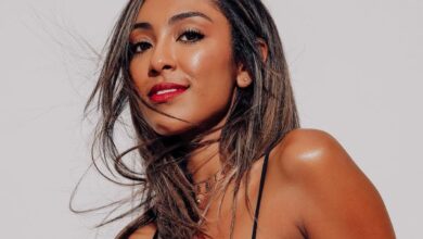 Tayshia Adams In The Bachelorette