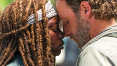 Michonne and Rick touching foreheads on The Walking Dead