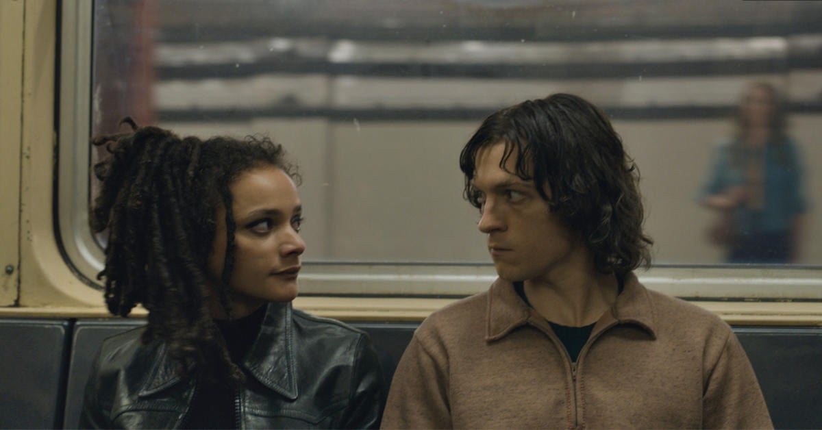 Tom Holland revela un año de sobriedad inspirado en su nueva serie de Apple TV+