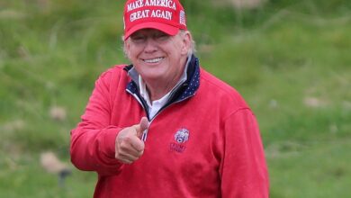 Trump se burla de Caroll y afirma que indultaría a los atacantes del Capitolio