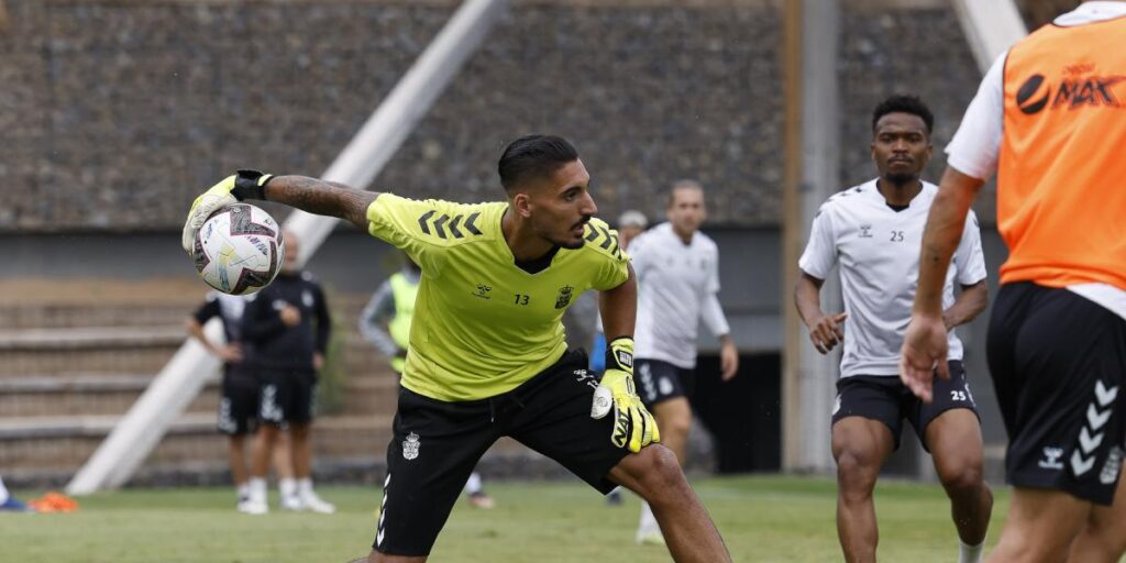 UD Las Palmas-Villareal B: partido para evitar errores, nervios y maldiciones