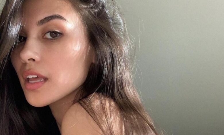 Una 'influencer' crea a su doble con IA y la vende como novia virtual por un dólar el minuto