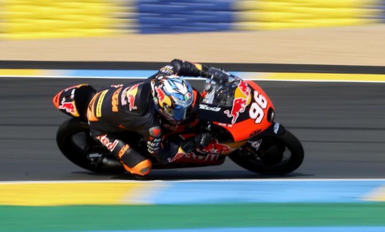 Victoria de 'jefazo' del líder Dani Holgado en Le Mans