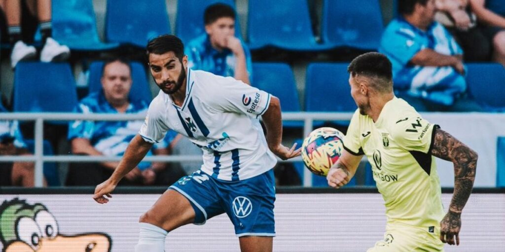 Vídeo: El Tenerife quiere aguar al Levante su hoja de ruta a Primera