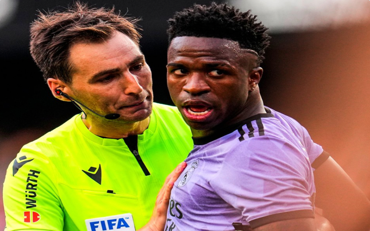 Y además le quitan la tarjeta roja a Vinícius Júnior | Tuit