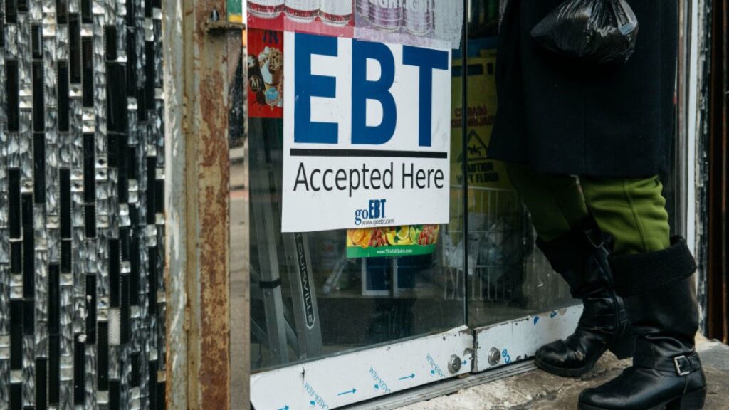 acuerdo del techo de la deuda incluye endurecimiento de los requisitos para beneficiarios de cupones de alimentos