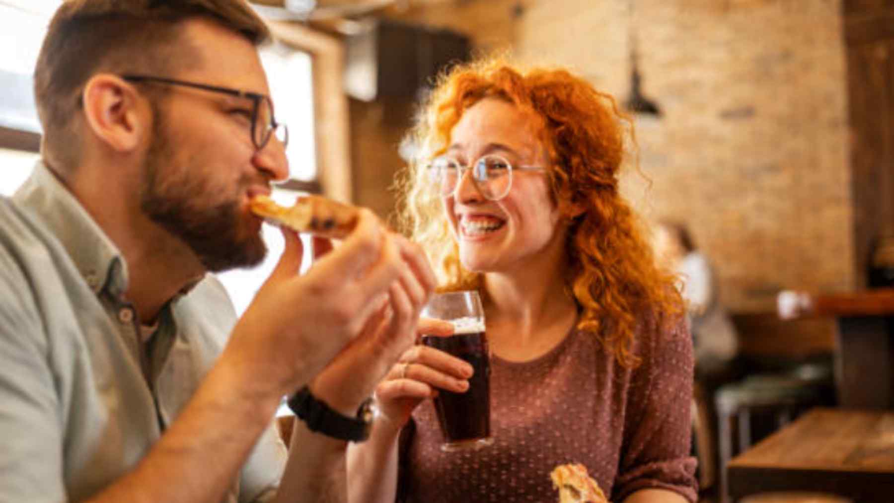 los errores que cometemos comiendo pizza