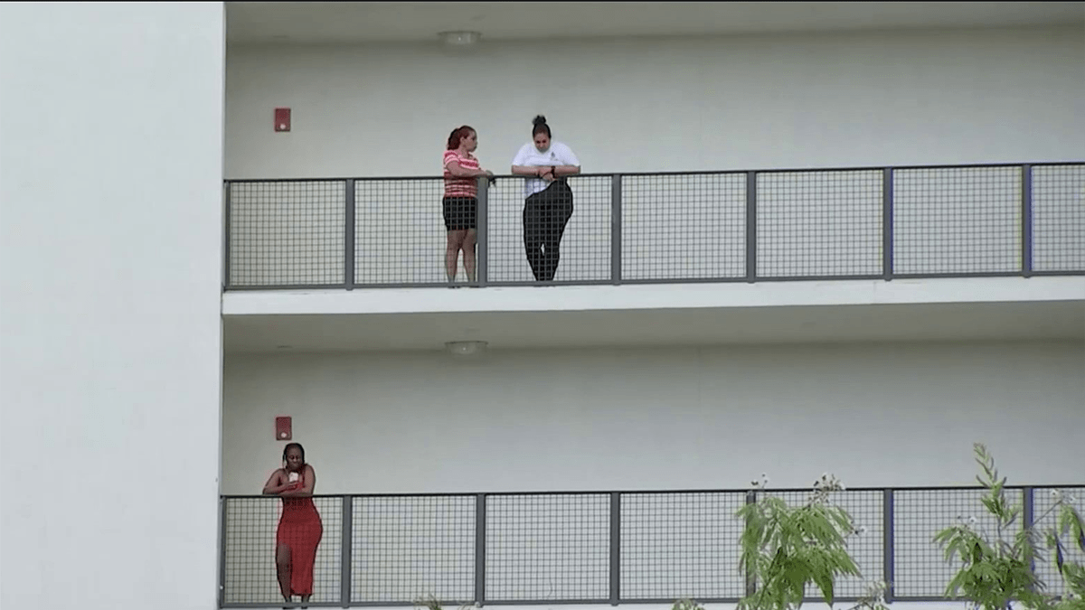 niño de 2 años se dispara mortalmente con el arma de su tío