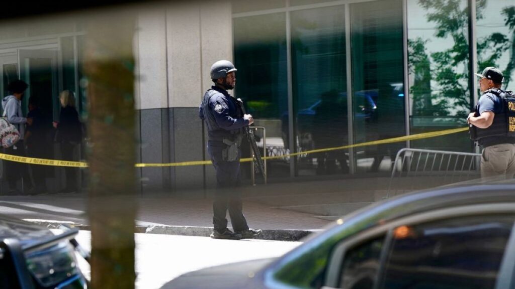 presentan cargos contra el sospechoso del mortal tiroteo