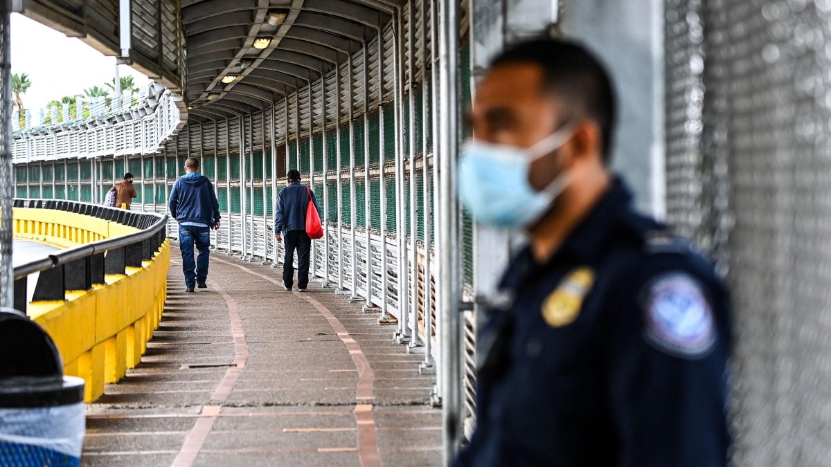 reportan dos muertes por posible meningitis tras cirugías en México