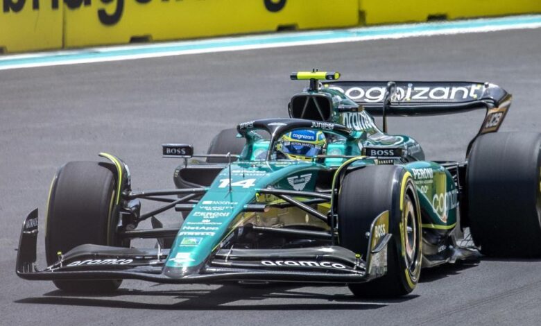 ¡Alonso saldrá 2º en Miami tras el 'poleman' Pérez, con Sainz 3º tras un final de locura!