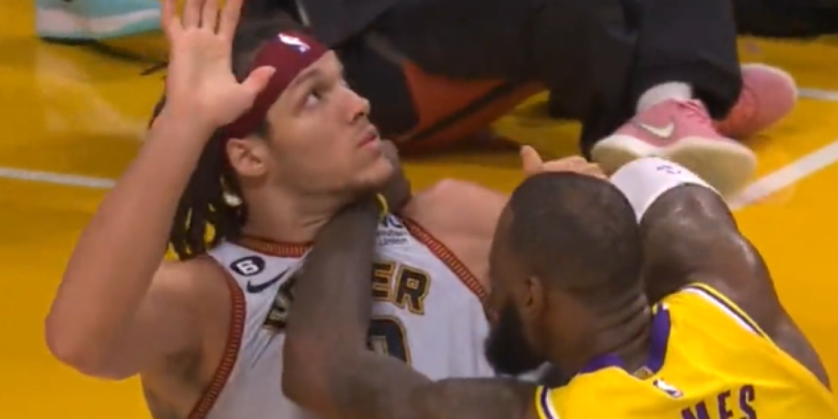 ¡LeBron agarra del cuello a Gordon!: "¿Por qué hiciste esta mierda?"