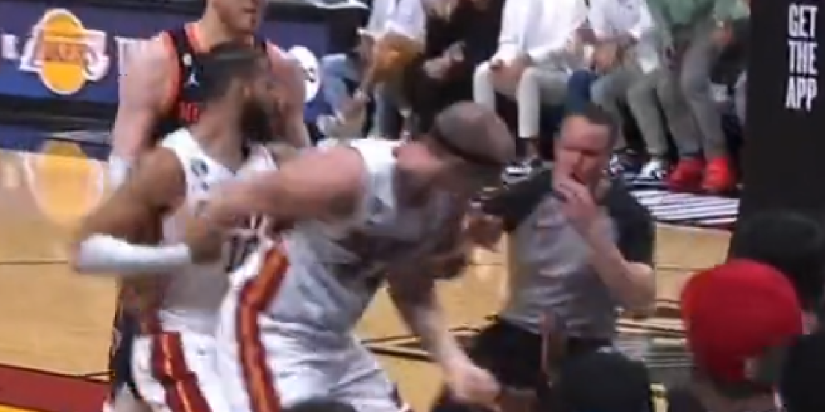 ¡Se lía follón entre Randle y Zeller en el Heat-Knicks!