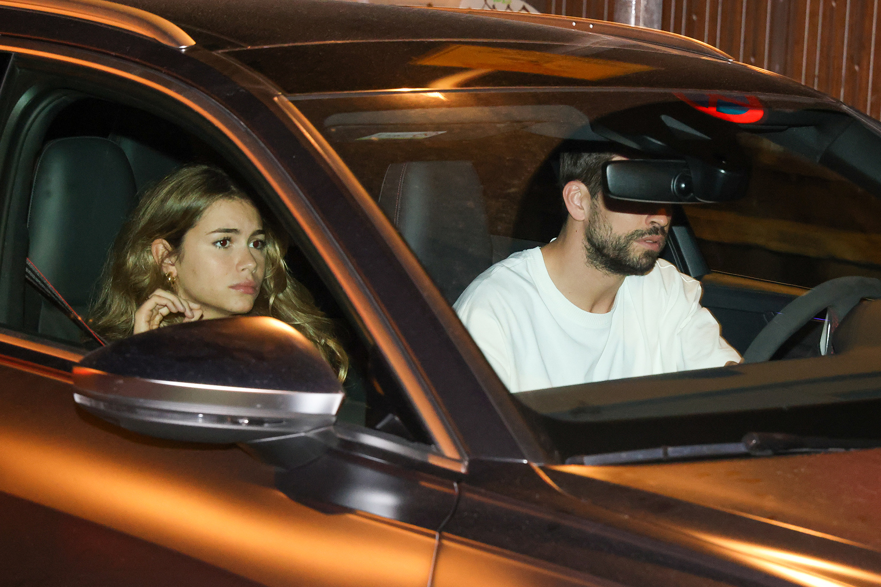 Clara Chía y Piqué en el coche / Gtres
