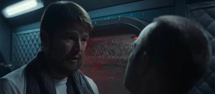 Josh Hartnett Cliff Black Mirror Temporada 6 Episodio 3 más allá del mar Explicado Josh Hartnett Cliff Black Mirror Temporada 6 Episodio 3 más allá del mar Explicado