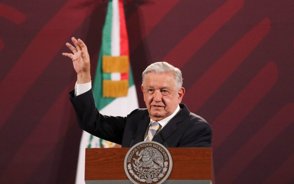 AMLO dice que no se siente agraviado por Céspedes