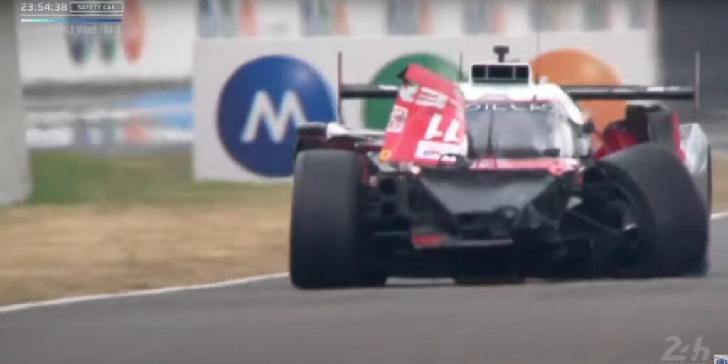 Accidentada salida de las 24 Horas de Le Mans y Ferrari pierde el liderato