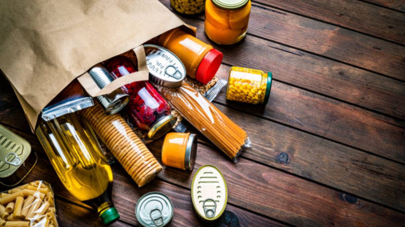 Alimentos que sí puedes comer aunque se caduquen ¡No tengas miedo!