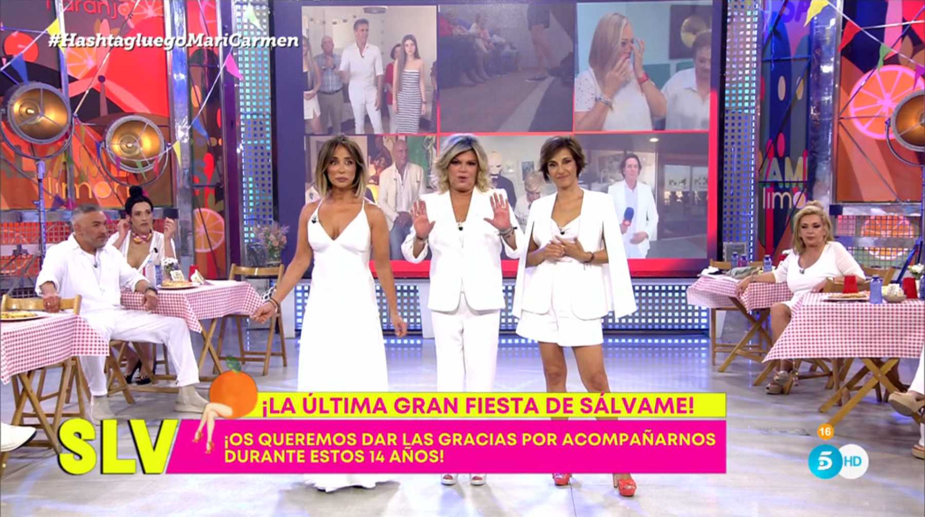 Varios colaboradores de 'Sálvame' en el último día de emisión del programa / Telecinco