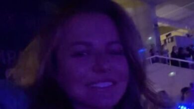 Anna Lewandowska y Robert Lewandowski lo dan todo en el concierto de Coldplay