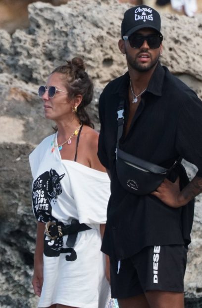 Anabel Pantoja y Yulen Pereira en la playa / Gtres