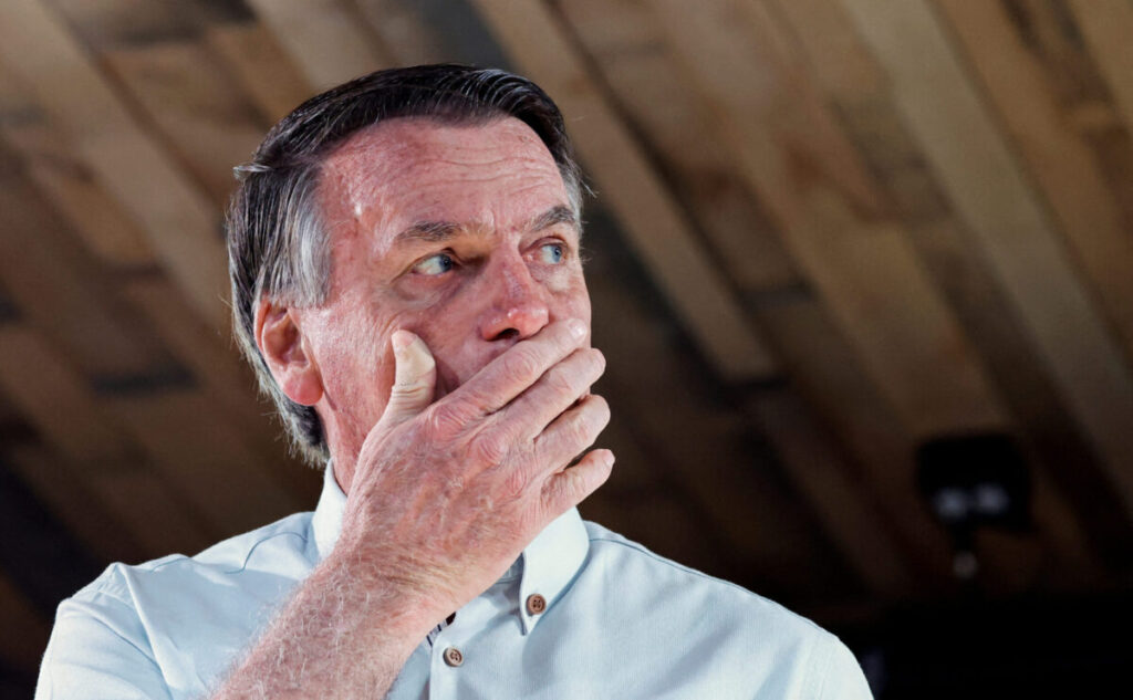 Brasil: Inhabilitan 8 años a Bolsonaro; "Es una puñalada", dice