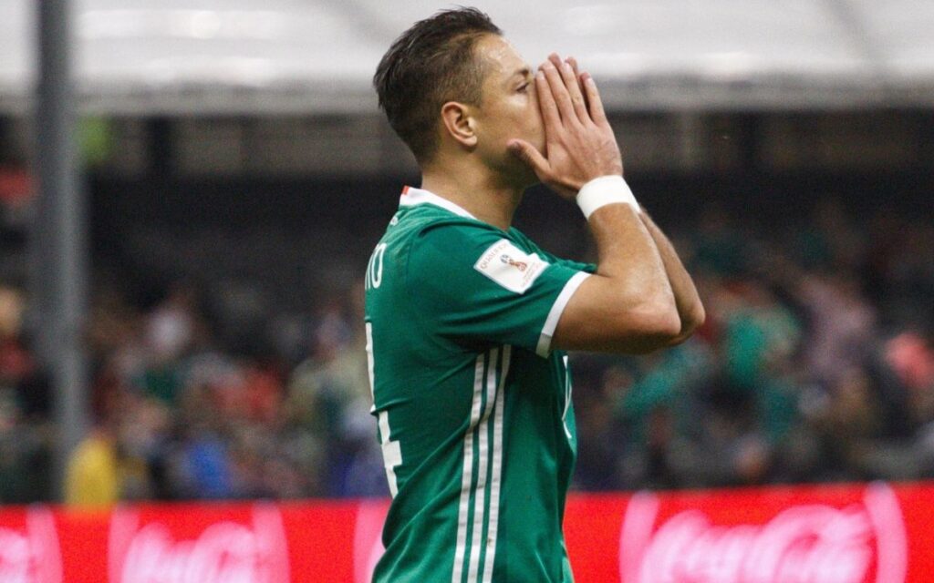 'Chicharito', contemplado para futuras convocatorias pese a lesión: Cocca