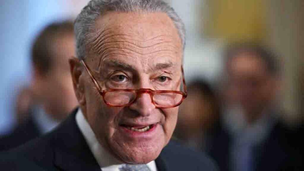 Chuck Schumer lanza plan para regular la inteligencia artificial