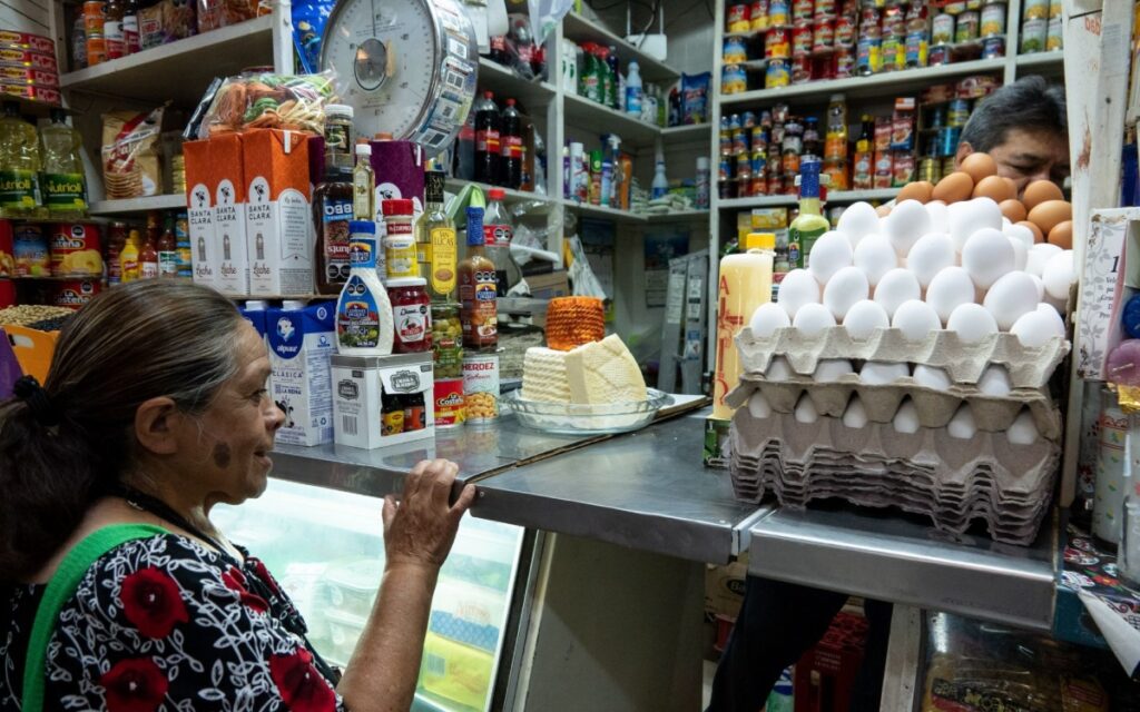 Confianza del consumidor subió 0.3% en mayo