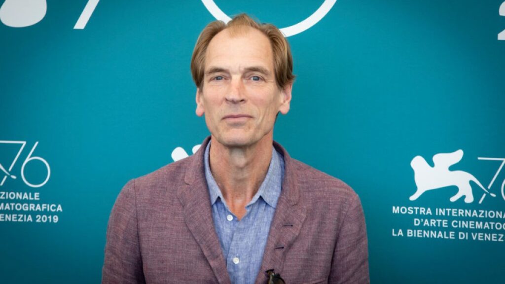 Confirman que los restos encontrados en Mount Baldy son del actor Julian Sands