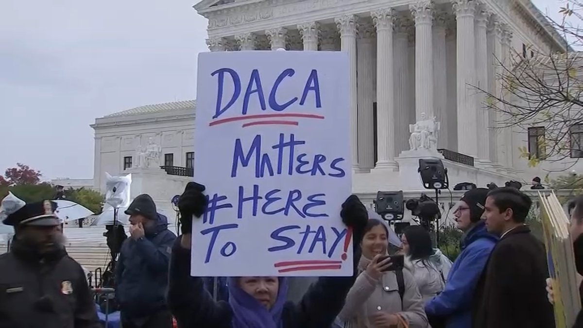 DACA cumple 11 años con mucha incertidumbre sobre su futuro